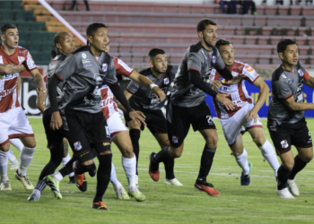 Nacional Potosí suma un valioso empate en la capital