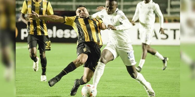 The Strongest debuta con victoria ante Gremio de Brasil, pero deja ciertas dudas