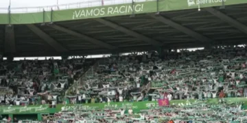 ¡Insólito! Pidió atender a un hincha que estaba muriendo y terminó expulsado