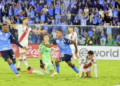 Blooming empata con River Plate, en una noche para el recuerdo